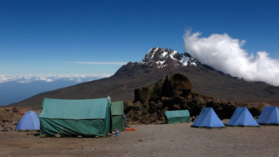 kibo-hut-camp.jpg
